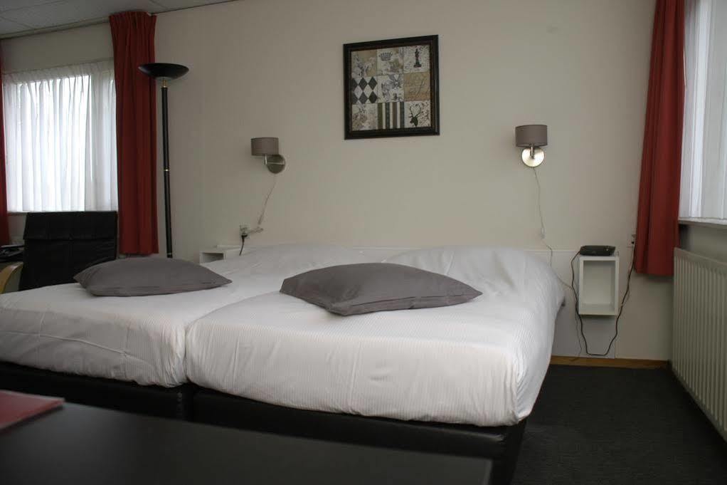 Hotel Triniteit Terneuzen Exteriör bild
